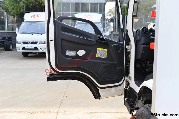 FAW Jiefang Hu VN 130 hp 4X2(6 wheels) 4.15m Explosive Material Transport Truck (Chufei Brand) (China VI) Cab (2) | 86Trucks