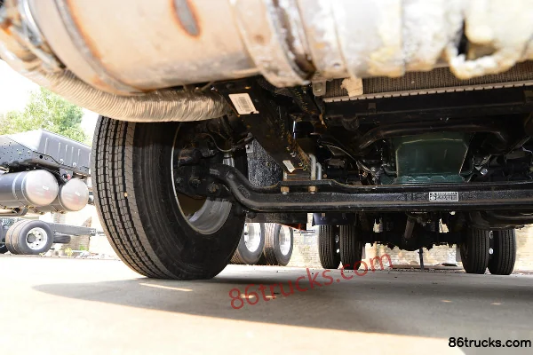FAW Jiefang Hu VN 130 hp 4X2(6 wheels) 4.15m Explosive Material Transport Truck (Chufei Brand) (China VI) Chassis (2) | 86Trucks