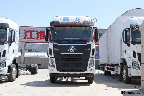 Dongfeng Liuqi Chenglong H5 320hp 6X2(8 wheels) 8.6m refrigerated truck Exterior (2) | 86Trucks