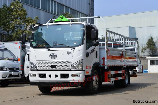 FAW Jiefang J6F 160 hp 4X2(6 wheels) 5.3m Gas Cylinder Transport Truck (Chufei Brand) Exterior (3) | 86Trucks