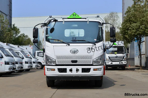 FAW Jiefang J6F 160 hp 4X2(6 wheels) 5.3m Gas Cylinder Transport Truck (Chufei Brand) Exterior (2) | 86Trucks