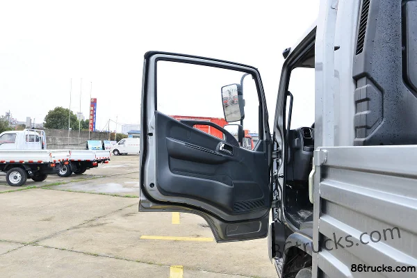 Dongfeng Kaipute Xingyun K7-L Standard Edition 163hp 4X2(6 wheels) 5.15m Single Row Wing Opening Van Truck (China VI) Cab (1) | 86Trucks