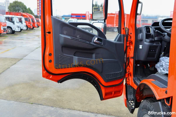 Dongfeng Duolika D6-M version super 136 ch 4X2(6 roues) camion léger fourgon simple cabine 4,17 m (2) | 86Trucks