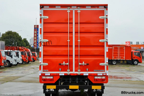 Dongfeng Duolika D6-M version super 136 ch 4X2(6 roues) camion léger fourgon simple cabine 4,17 m Carrosserie (2) | 86Trucks