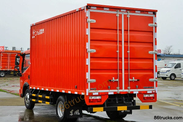 Dongfeng Duolika D6-M version super 136 ch 4X2(6 roues) camion léger fourgon simple cabine 4,17 m Carrosserie (1) | 86Trucks