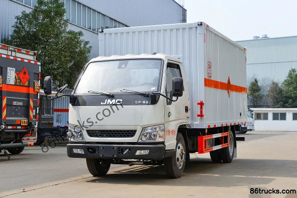 JMC Shunda Small Truck 122 hp 4X2(6 wheels) 4.2m Flammable Gas Box Transport Truck (Chufei Brand) Exterior (3) | 86Trucks
