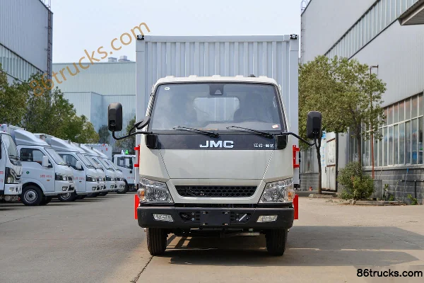 JMC Shunda Small Truck 122 hp 4X2(6 wheels) 4.2m Flammable Gas Box Transport Truck (Chufei Brand) Exterior (2) | 86Trucks