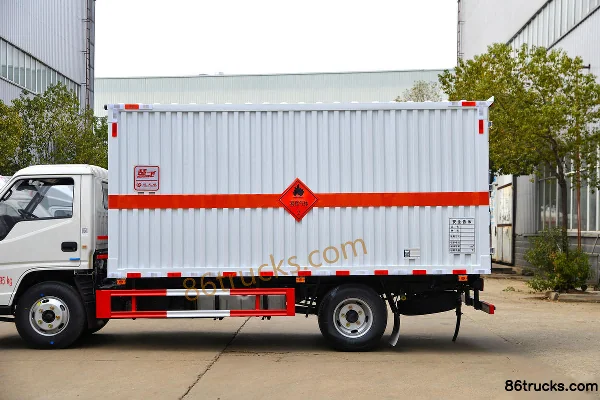 JMC Shunda Small Truck 122 hp 4X2(6 wheels) 4.2m Flammable Gas Box Transport Truck (Chufei Brand) Body (2) | 86Trucks