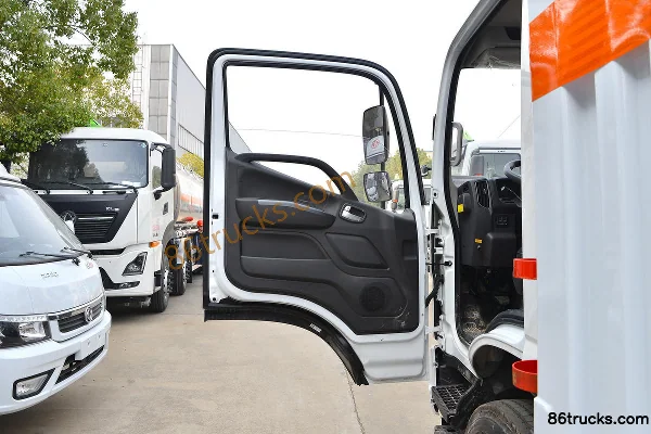 Foton Aumark S3 156hp 4X2(6 wheels) 5.2m Flammable Gas Van (Chufei) Cab (1) | 86Trucks