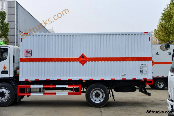 Foton Aumark S3 156hp 4X2(6 wheels) 5.2m Flammable Gas Van (Chufei) Body (2) | 86Trucks