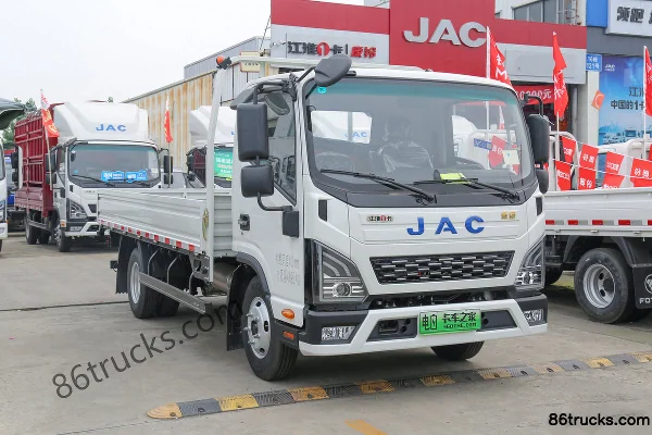 JAC Lingpao EV6 4.5T 4.18m Single Row Pure Electric Flatbed Light Truck 100.46kWh 4X2(6 wheels) Exterior