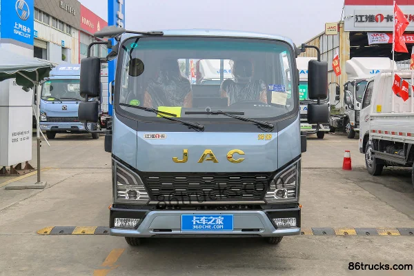 JAC Lingpao L3 129 ch 4X2(6 roues) camion léger à ridelles, cabine simple, 3,8 m Extérieur (2) | 86Trucks