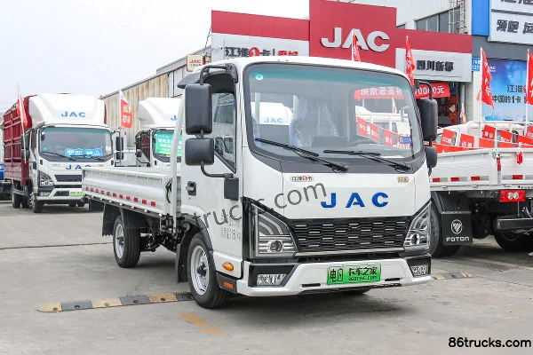 JAC Lingpao EV3 3.2T 3.7m single-row pure electric flatbed light truck 41.86kWh 4X2(6 wheels) Exterior (2) | 86Trucks