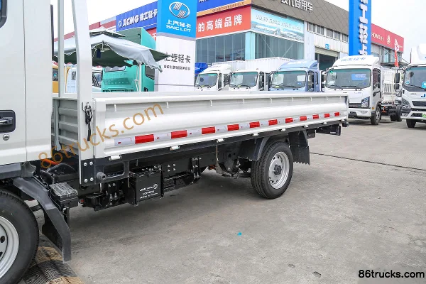 JAC Lingpao EV3 3.2T 3.7m single-row pure electric flatbed light truck 41.86kWh 4X2(6 wheels) Body (1) | 86Trucks