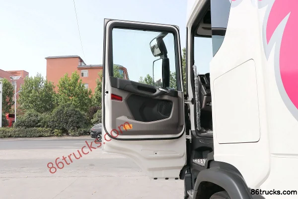 Scania New R-Series 500 hp 6X2R Tractor Truck (White) (Model R500 6x2(8 wheels)) Cab (1) | 86Trucks