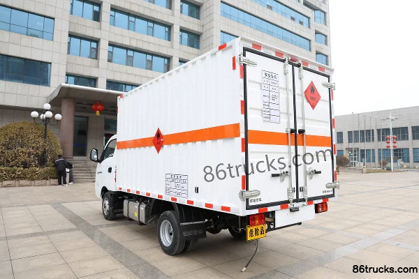 FARIZON Fengrui V5M édition standard 129 ch 4X2(6 roues) camion fourgon pour transport de liquides inflammables au méthanol 3,7 m Extérieur