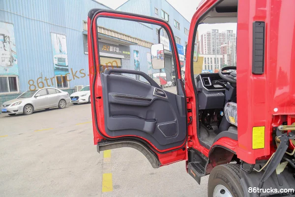 JAC Weiling M6 160hp 4X2(6 wheels) 3.85m Half-row Flatbed Light Truck Cab (1) | 86Trucks