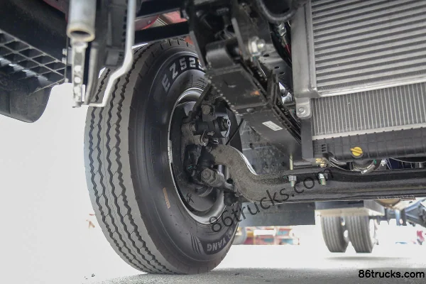 JAC Weiling M6 160hp 4X2(6 wheels) 3.85m Half-row Flatbed Light Truck Chassis (2) | 86Trucks