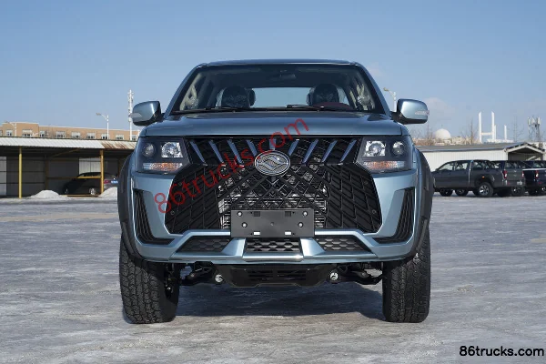 Huanghai Jiaolong 2024 Super Value 2.5T Diesel 150 hp Manual 2WD Double Row Pickup Exterior
