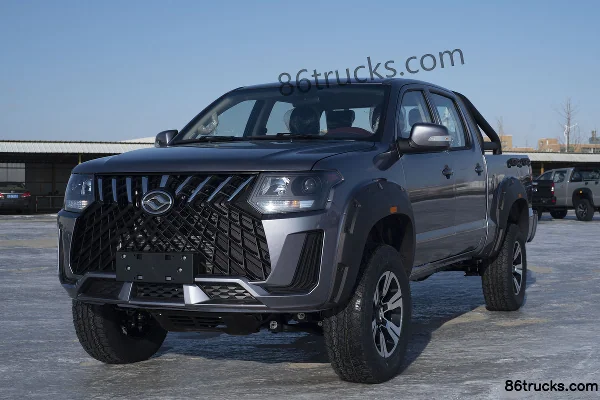 Huanghai Jiaolong 2024 Super Value 2.5T Diesel 150 hp Manual 4WD Double Row Pickup Cab (2) | 86Trucks