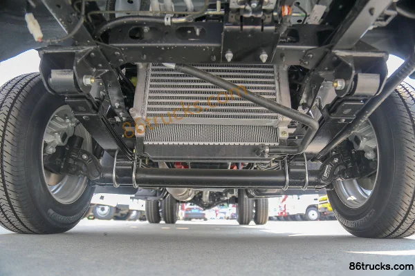 Yuejin Fuxing S100 95 hp 4X2(6 wheels) Diesel 3.05m Double Row Flatbed Light Truck (China VI) Chassis (1) | 86Trucks
