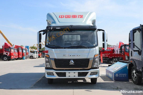 Sinotruk HOWO Tongshuai 140 hp 4X2(6 wheels) 4.15m Single Row Van Light Truck (China VI) Exterior (2) | 86Trucks