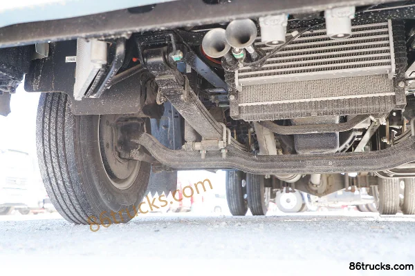 Sinotruk HOWO Tongshuai 140 hp 4X2(6 wheels) 4.15m Single Row Van Light Truck (China VI) Chassis (2) | 86Trucks