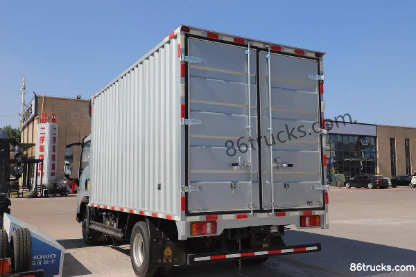 Sinotruk HOWO Tongshuai 140 hp 4X2(6 wheels) 4.15m Single Row Van Light Truck (China VI) Body (1) | 86Trucks