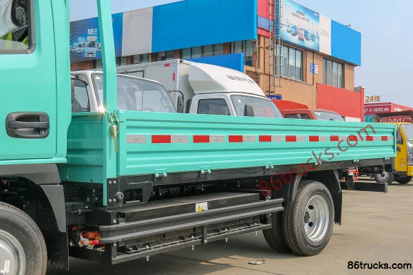 Yuejin Fuxing ES80 4.1T 3,805 m cabine simple camion plateau électrique pur 55,7 kWh 4X2(6 roues) Carrosserie (2) | 86Trucks