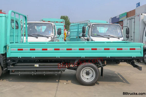 Yuejin Fuxing ES80 4.1T 3,805 m cabine simple camion plateau électrique pur 55,7 kWh 4X2(6 roues) Carrosserie (1) | 86Trucks