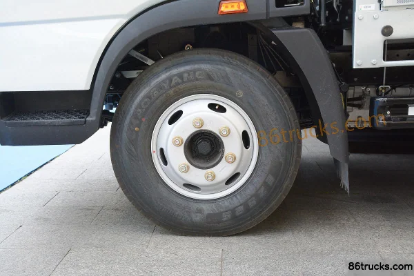 Sinotruk HOWO Tongshuai PRO 170 ch 4X2(6 roues) camion porteur à ridelles 4,15 m cabine simple boîte automatique Châssis (3) | 86Trucks