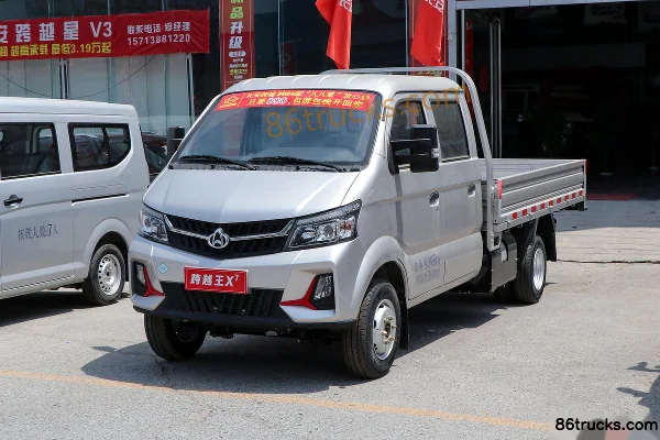Changan Kuayue King X7 Deluxe 2.0L 122hp 4X2(6 wheels) CNG 2.85m double-row flatbed truck Exterior (3) | 86Trucks