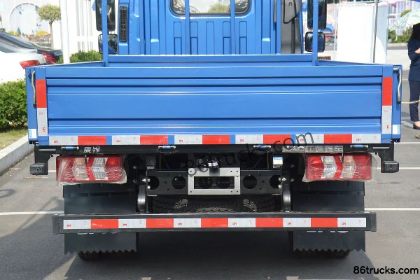 JAC Lingpao L3 150 hp 4X2(6 wheels) 4.2 m single-row flatbed light truck Body (1) | 86Trucks