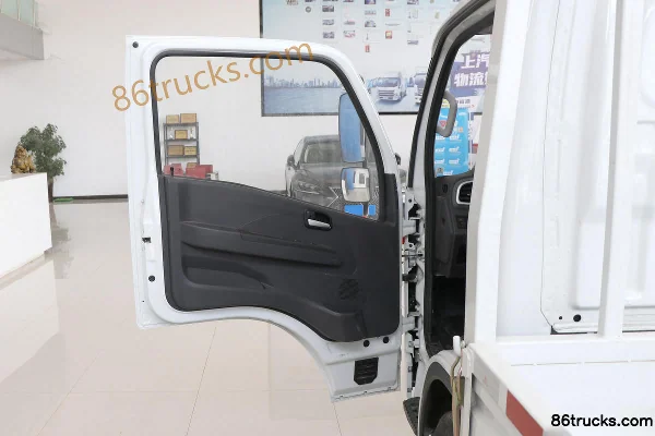 Yuejin Fuxing S100Q 1,8 L 133 ch 4X2(6 roues) essence camion plateau simple cabine 3,65 m (1) | 86Trucks