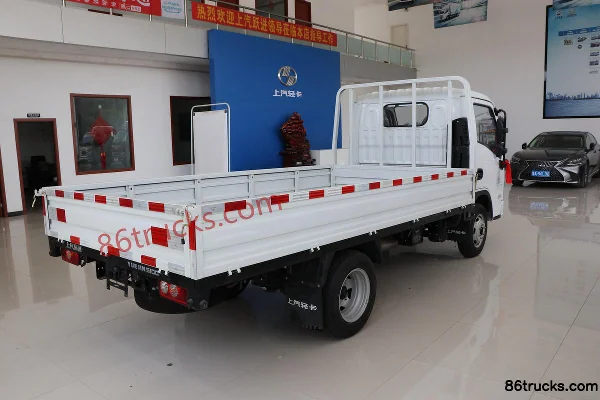 Yuejin Fuxing S100Q 1,8 L 133 ch 4X2(6 roues) essence camion plateau simple cabine 3,65 m Carrosserie (3) | 86Trucks