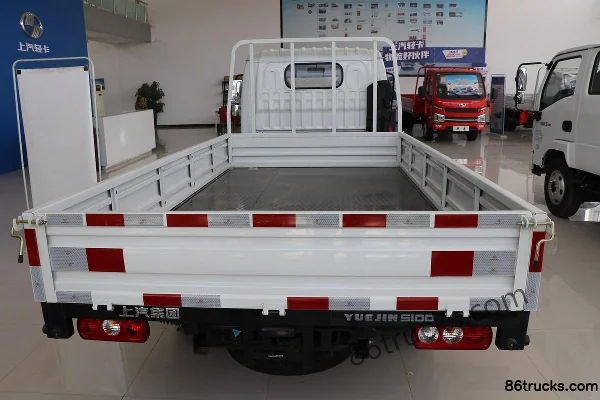 Yuejin Fuxing S100Q 1,8 L 133 ch 4X2(6 roues) essence camion plateau simple cabine 3,65 m Carrosserie (2) | 86Trucks