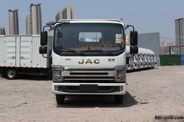 JAC Shuailing S6 129hp 4X2(6 wheels) 4.18m single-row flatbed light truck Exterior (2) | 86Trucks