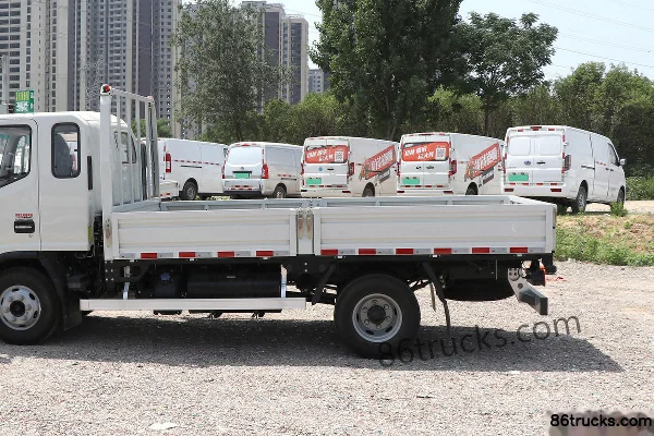 JAC Shuailing S6 129hp 4X2(6 wheels) 4.18m single-row flatbed light truck Body (1) | 86Trucks