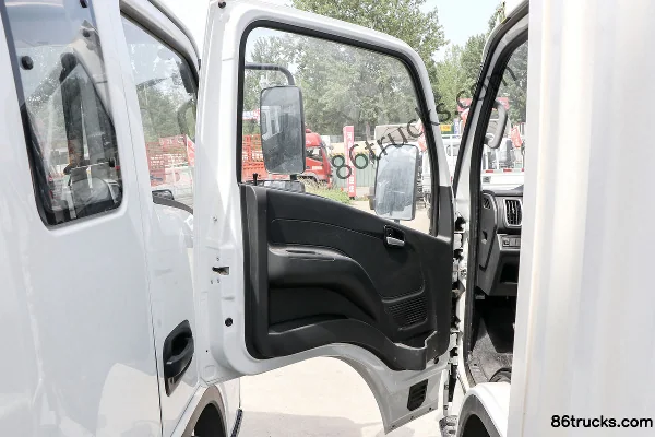 Yuejin Fuxing S80 1.6L 123hp 4X2(6 wheels) Gasoline 3.62m Single Row Van Small Truck Cab (1) | 86Trucks