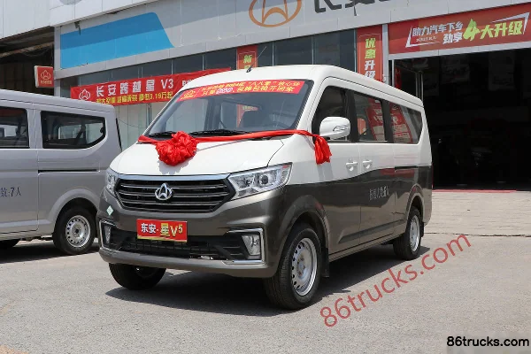 Changan Kuayue Kuayue Star V5 Comfort Edition 105 hp CNG 6-Seat Van Exterior (3) | 86Trucks