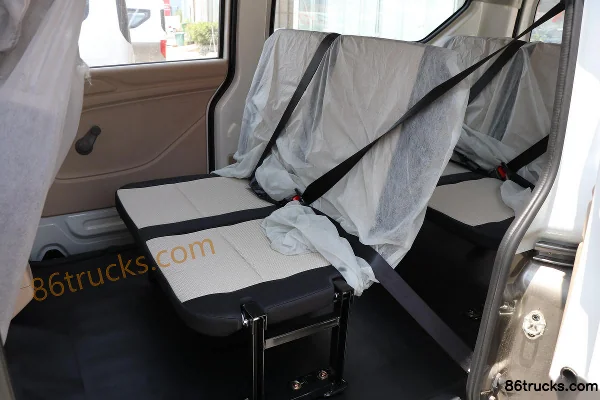 Changan Kuayue Kuayue Star V5 Comfort Edition 105 hp CNG 6-Seat Van Cargo Box (2) | 86Trucks