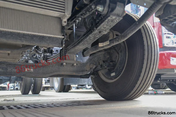 JAC Leading L9 160 hp 4X2(6 wheels) 4.15m Single Row Box Light Truck Chassis (3) | 86Trucks