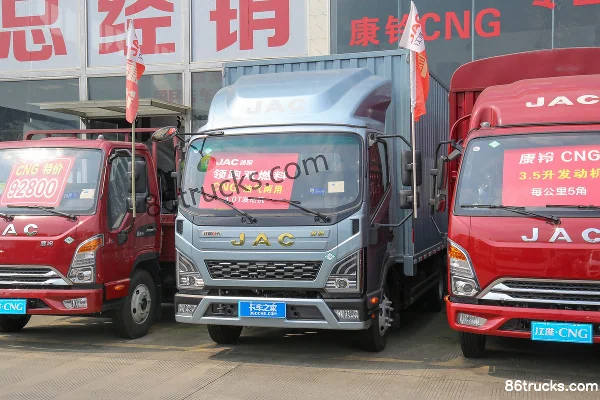 JAC Lingpao L6 3.0L CNG 129hp 4X2(6 wheels) WLY 8-speed Air Brake 4.15m Single Row Van Light Truck Exterior (3) | 86Trucks