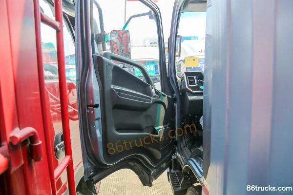 JAC Lingpao L6 3.0L CNG 129hp 4X2(6 wheels) WLY 8-speed Air Brake 4.15m Single Row Van Light Truck Cab (1) | 86Trucks
