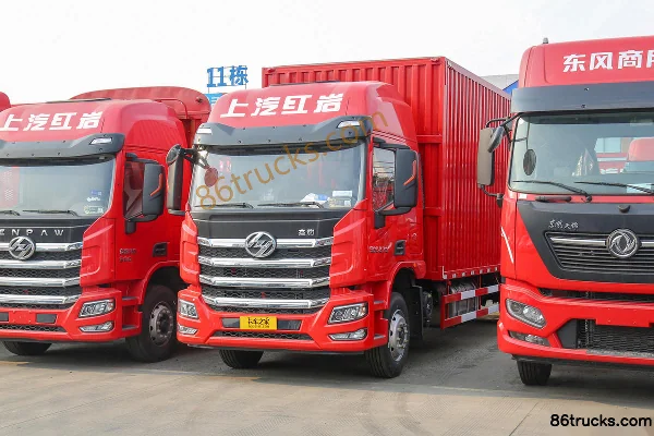 SAIC Hongyan Jiebao H6 270hp 4X2(6 wheels) 9.6m Van Cargo Truck Exterior (3) | 86Trucks