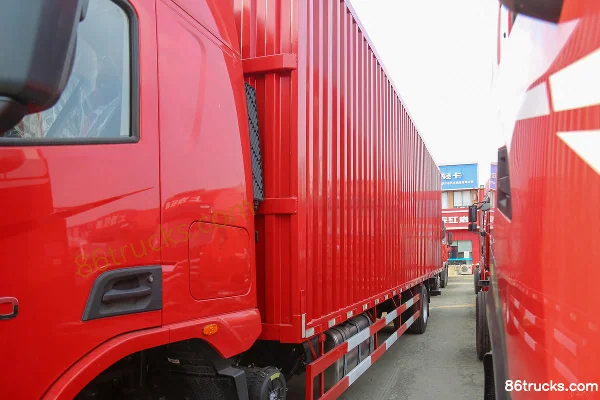 SAIC Hongyan Jiebao H6 270hp 4X2(6 wheels) 9.6m Van Cargo Truck Body (1) | 86Trucks