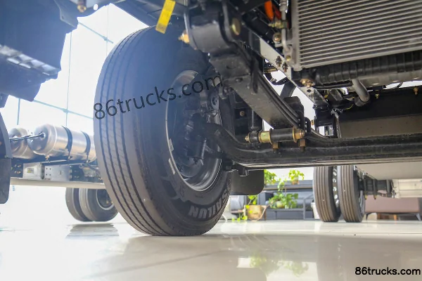 SHACMAN Commercial Vehicle Zhiyun E2 4.5T 4.2m Single Row Pure Electric Van Light Truck (Air Brake) 100.46kWh 4X2(6 wheels) Chassis (2) | 86