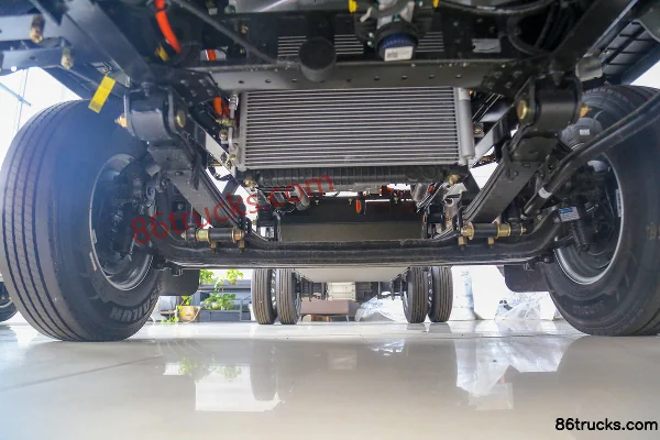 SHACMAN Commercial Vehicle Zhiyun E2 4.5T 4.2m Single Row Pure Electric Van Light Truck (Air Brake) 100.46kWh 4X2(6 wheels) Chassis (1) | 86