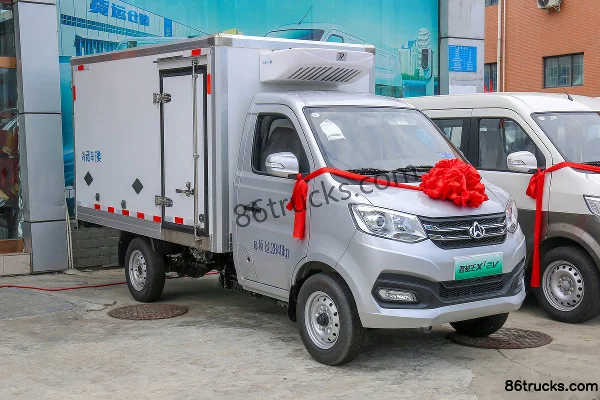 Changan Kuayue Wang X1EV 2.84T 2.97m pure electric refrigerated truck 41.86kWh 4X2(6 wheels) Exterior