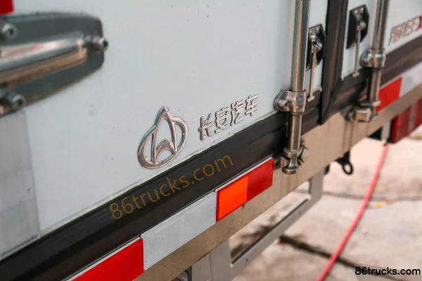 Changan Kuayue Wang X1EV 2.84T 2.97m pure electric refrigerated truck 41.86kWh 4X2(6 wheels) Body (3) | 86Trucks